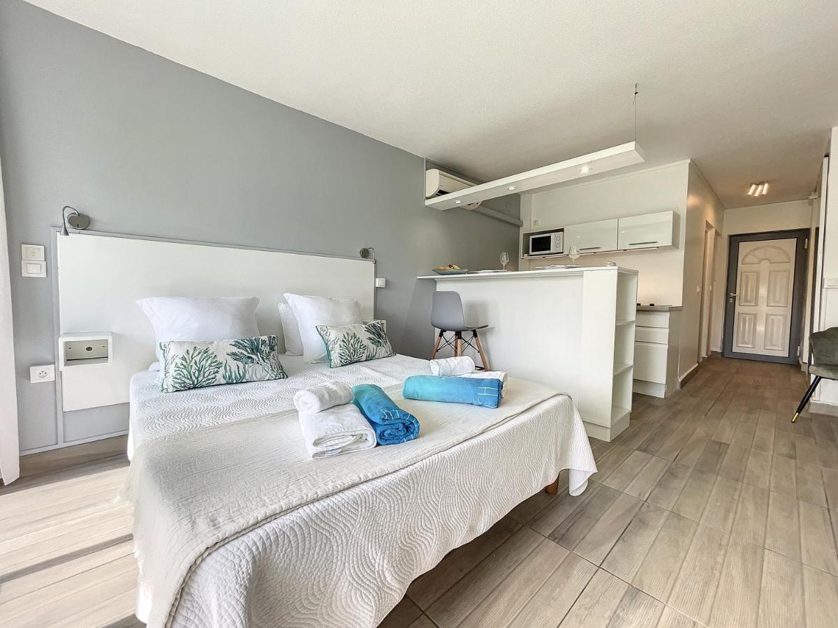 Blue Paradise Studio Avec Acces Privatif Plage Ле Госие Екстериор снимка